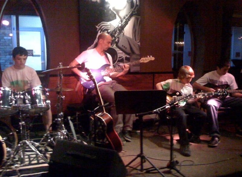 Student recital — kids performing live at jAMSKOOL Toronto